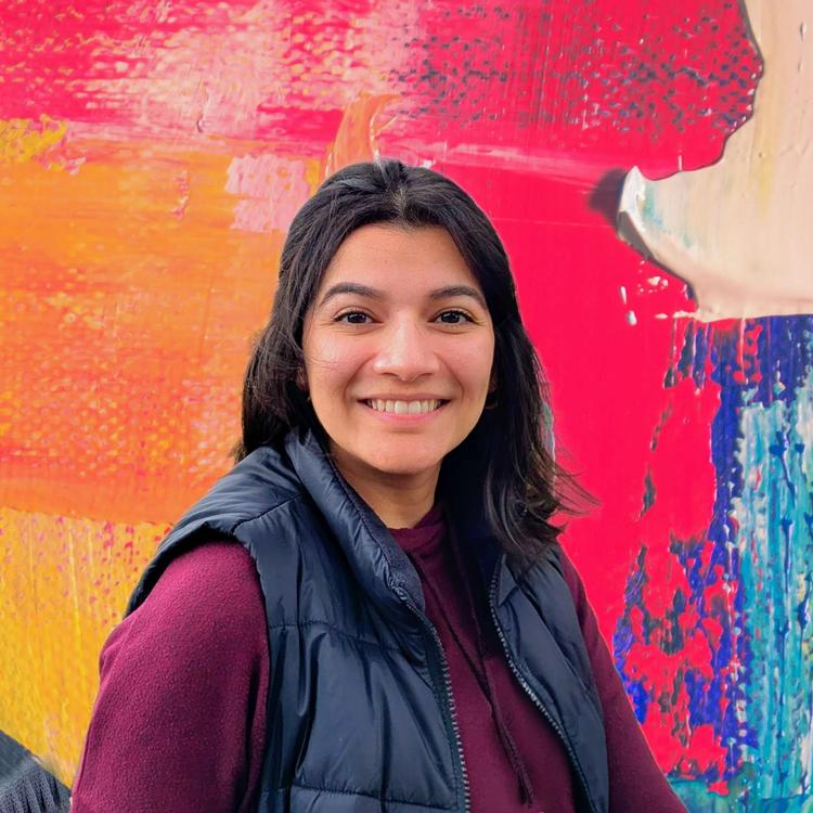 Headshot of Lynsie Aragon